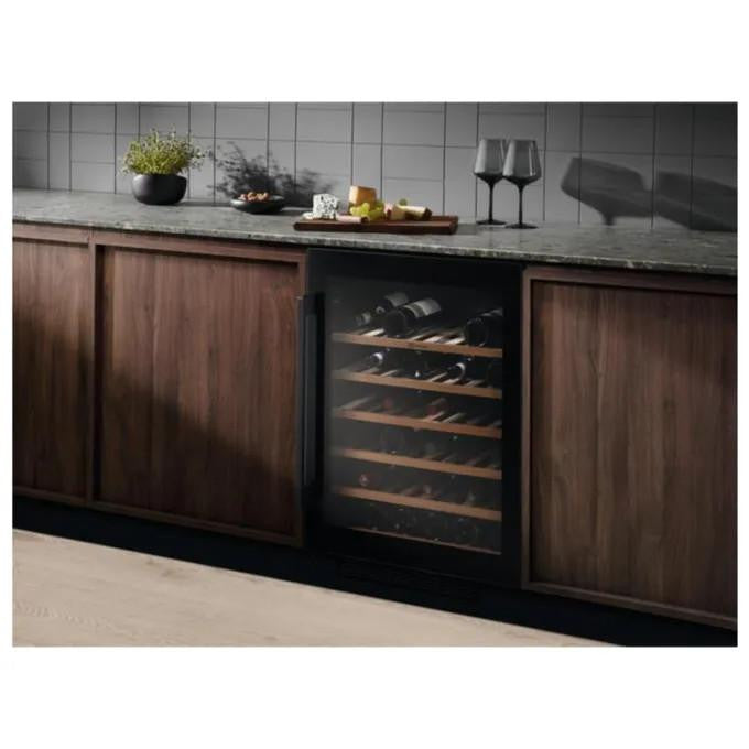 ELECTROLUX EWUS052B5B Cantinetta Vino  52 Bottiglie